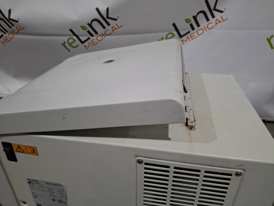 Thermo Scientific Sorvall ST8R Refrigerated Benchtop Centrifuge