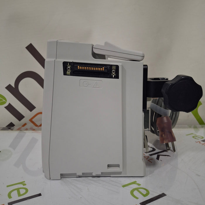 CareFusion Alaris 8015 Large Screen POC Infusion Pump