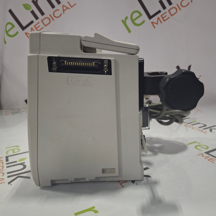 CareFusion Alaris 8015 Large Screen POC Infusion Pump