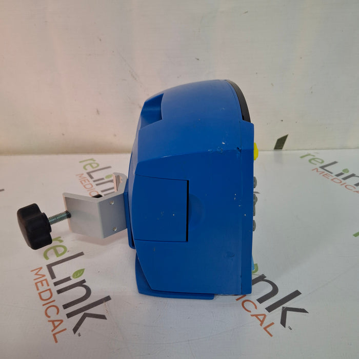 GE Healthcare Dinamap V100 - NIBP, SpO2, Temp Vital Signs Monitor