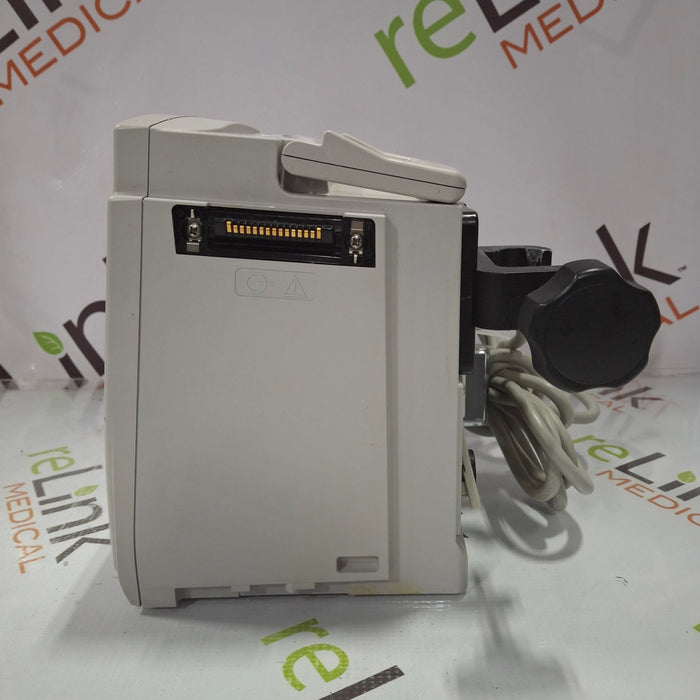 CareFusion Alaris 8015 Large Screen POC Infusion Pump