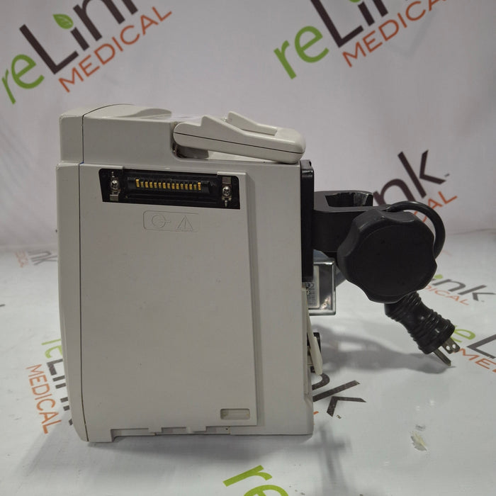 CareFusion Alaris 8015 Large Screen POC Infusion Pump