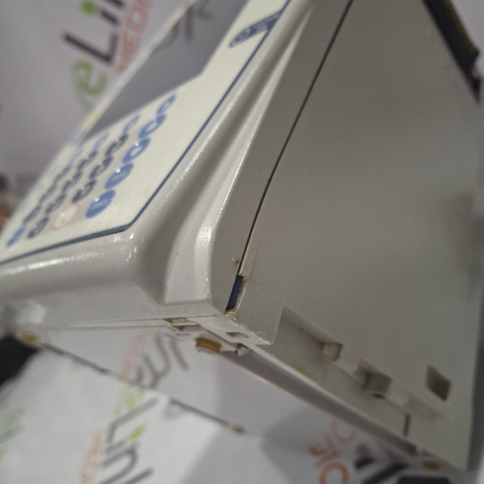 CareFusion Alaris 8015 Large Screen POC Infusion Pump