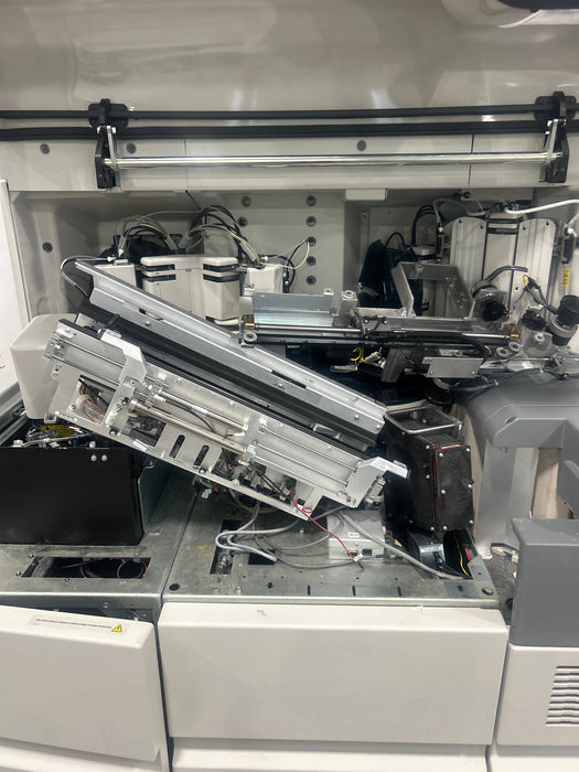 Beckman Coulter UniCel DxC 660i Chemistry Analyzer