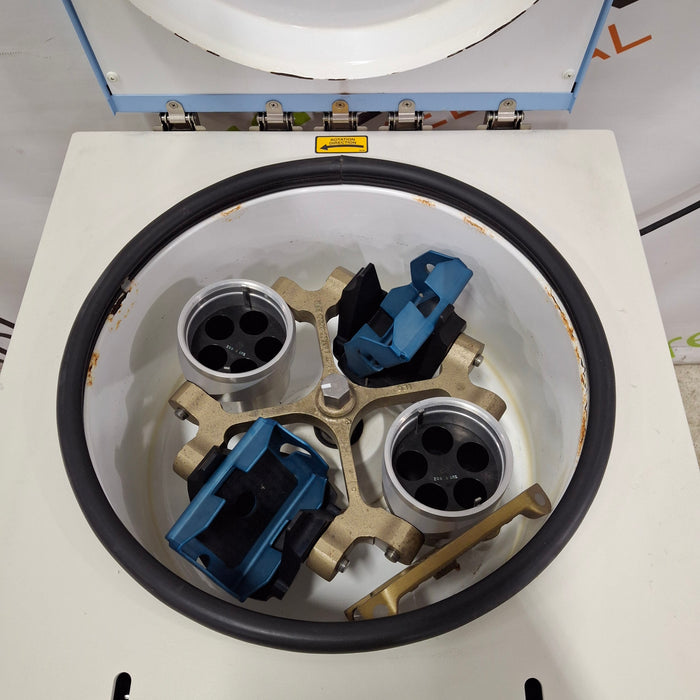 IEC Centra GP8RF Centrifuge