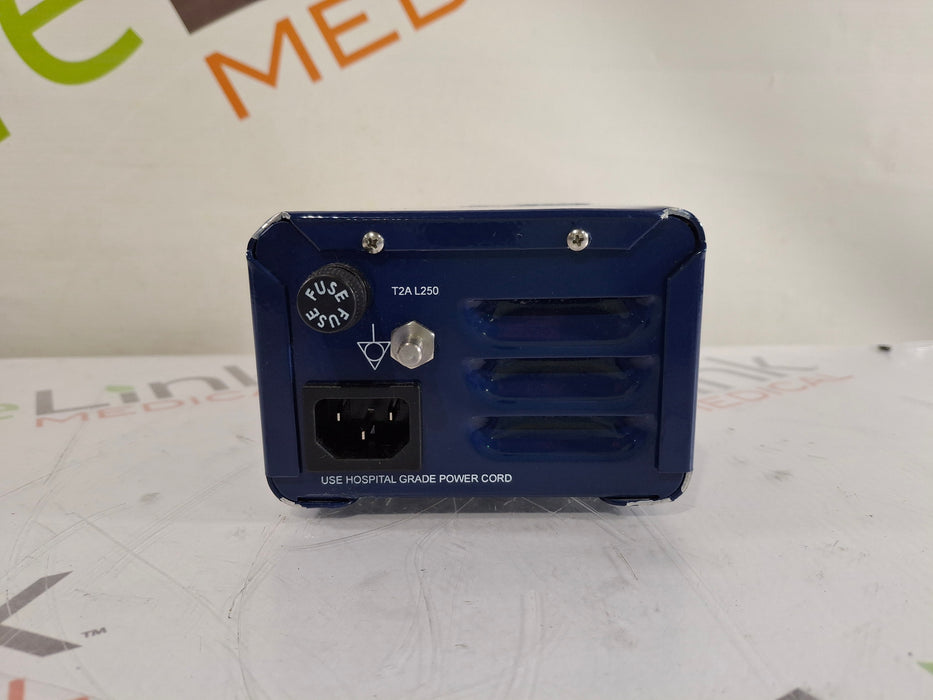 Invuity, Inc. LLS-050 Light Source