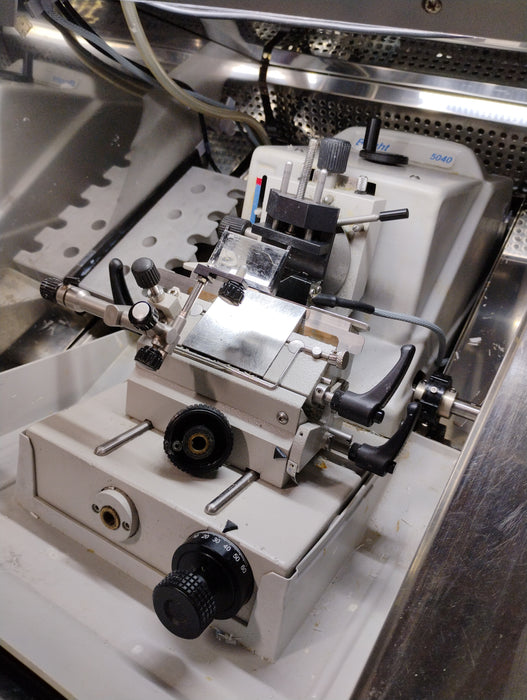 Bright Instrument Company LTD. OTF5000 Cryostat