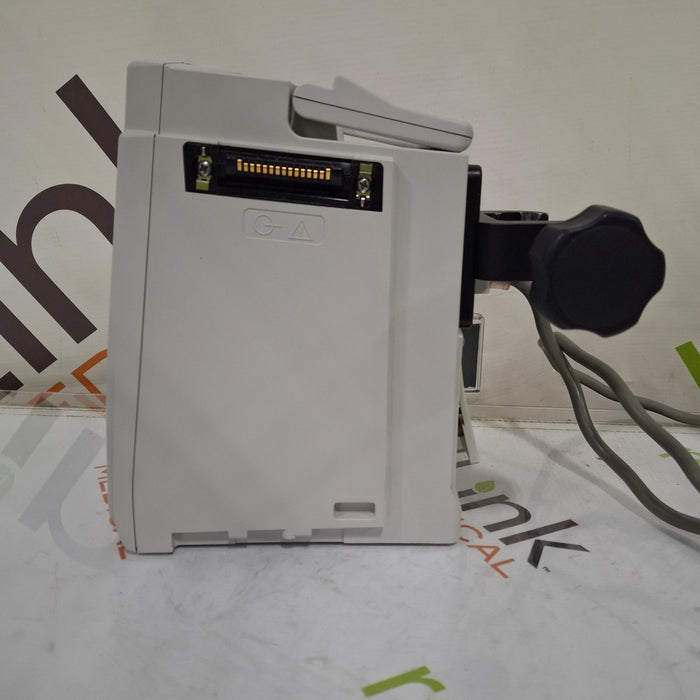 CareFusion Alaris 8015 Large Screen POC Infusion Pump