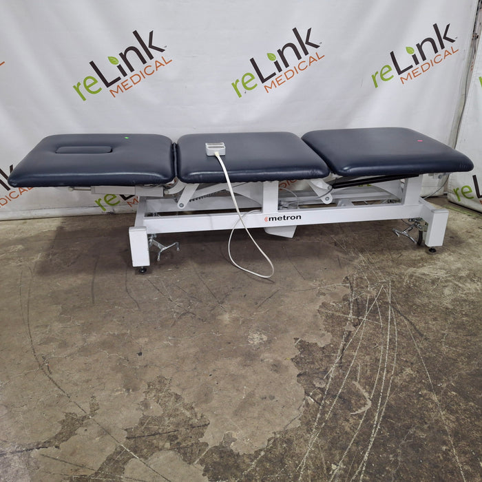 Metron Medical Bariatric 3 Section Treatment Table