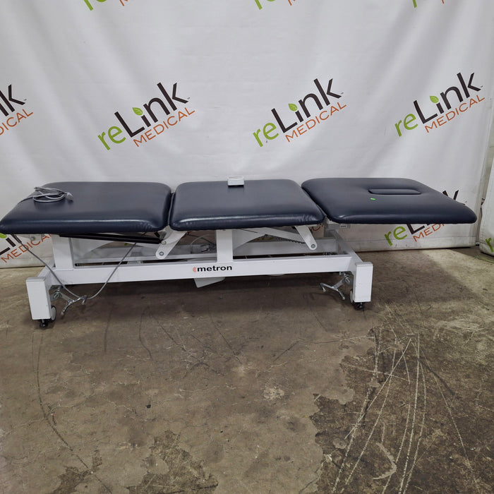 Metron Medical Bariatric 3 Section Treatment Table