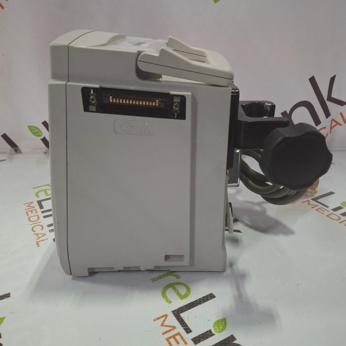 CareFusion Alaris 8015 Large Screen POC Infusion Pump