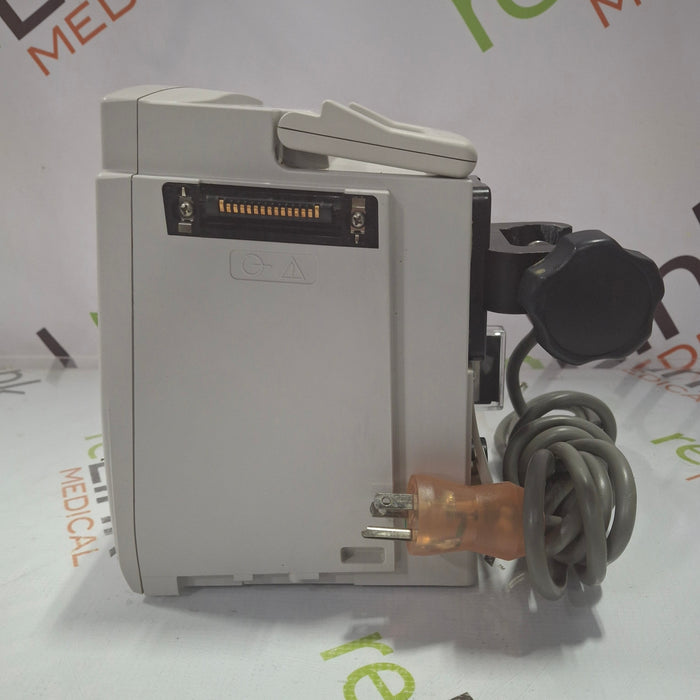CareFusion Alaris 8015 Large Screen POC Infusion Pump