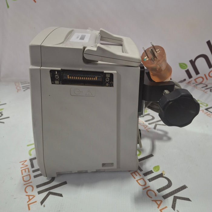 CareFusion Alaris 8015 Large Screen POC Infusion Pump