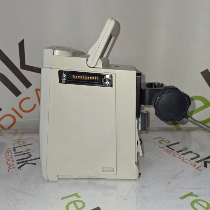 CareFusion Alaris 8015 Large Screen POC Infusion Pump