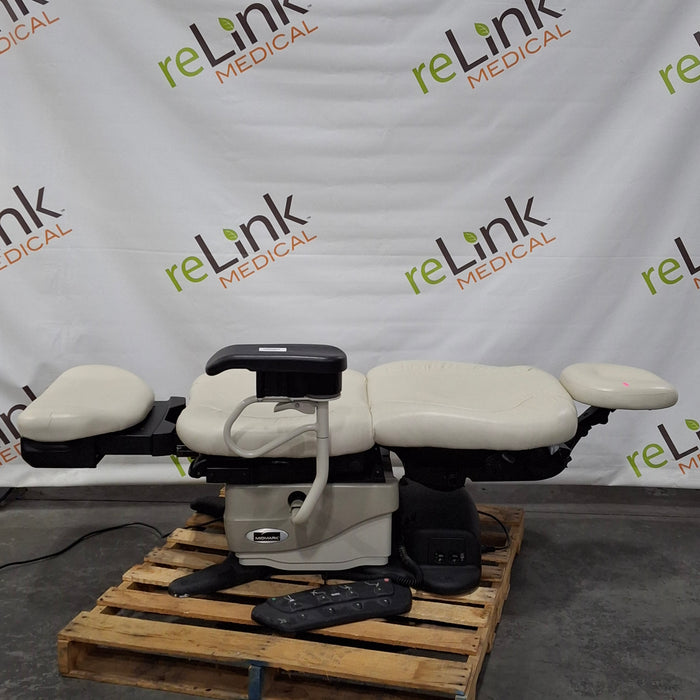 Midmark 630 Procedure Chair