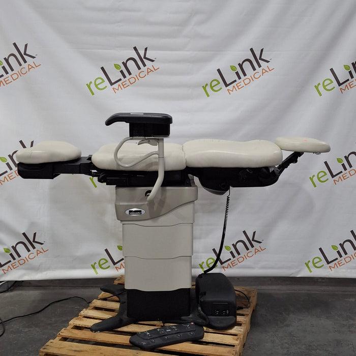 Midmark 630 Procedure Chair