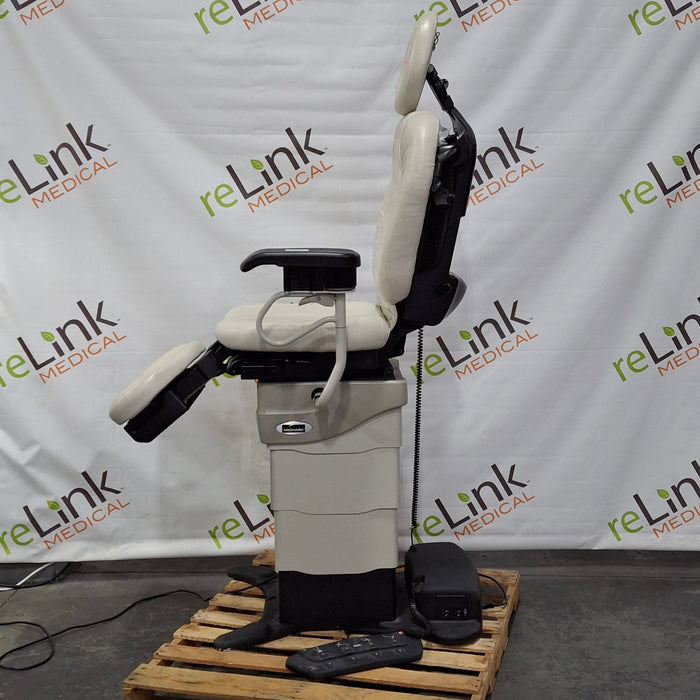 Midmark 630 Procedure Chair