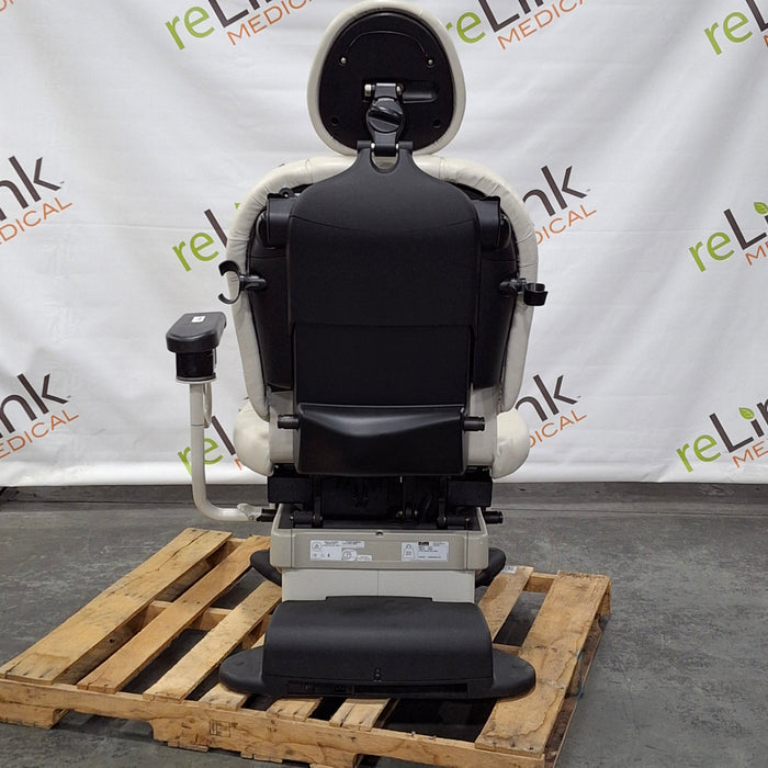 Midmark 630 Procedure Chair