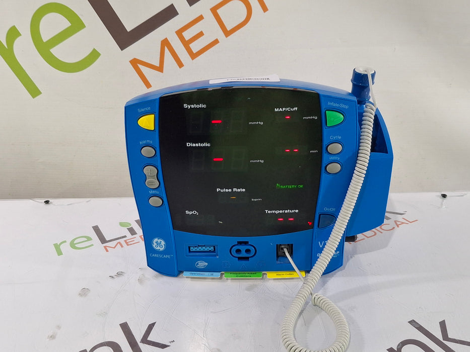 GE Healthcare Dinamap V100 - NIBP, SpO2, Temp Vital Signs Monitor