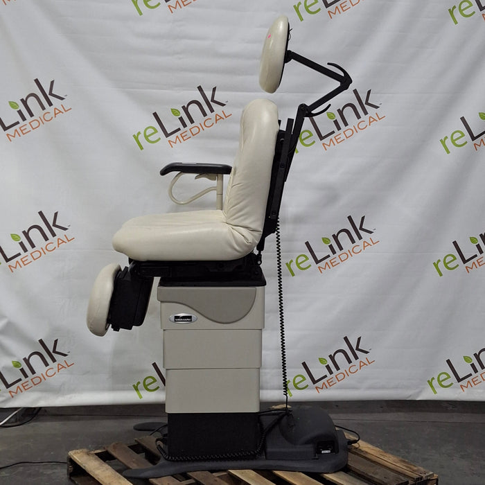 Midmark 630 Procedure Chair