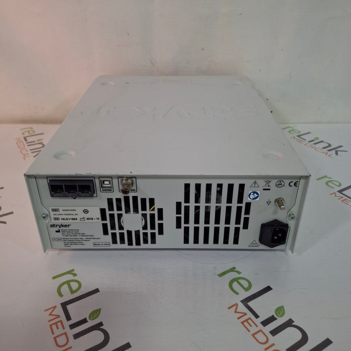 Stryker L9000 Light Source