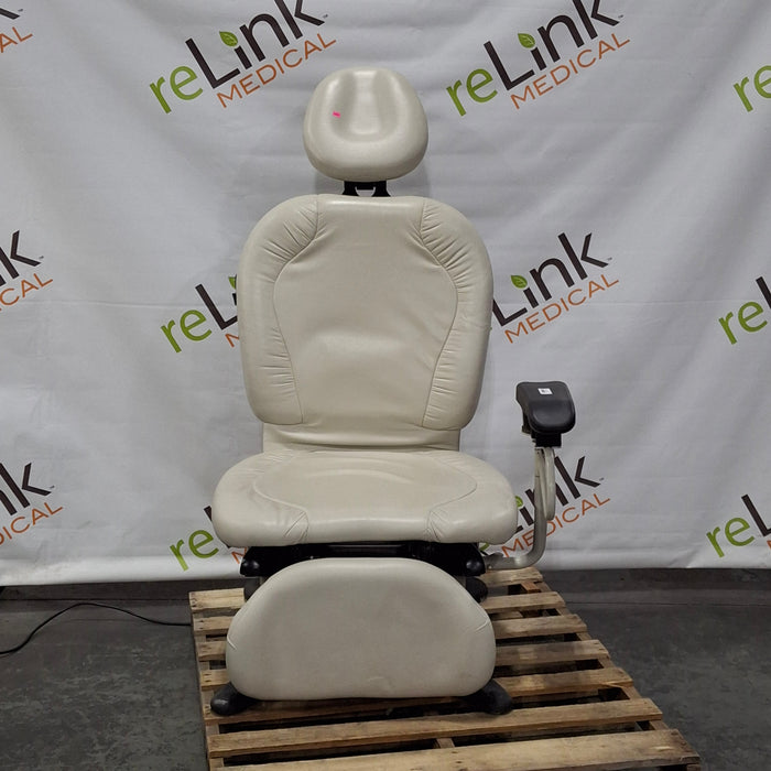 Midmark 630 Procedure Chair