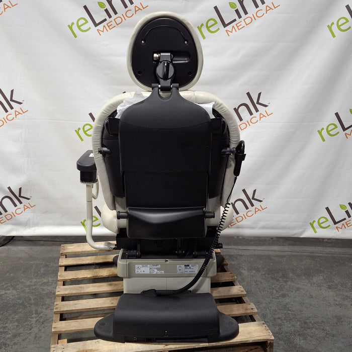 Midmark 630 Procedure Chair