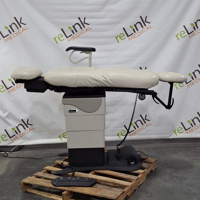 Midmark 630 Procedure Chair