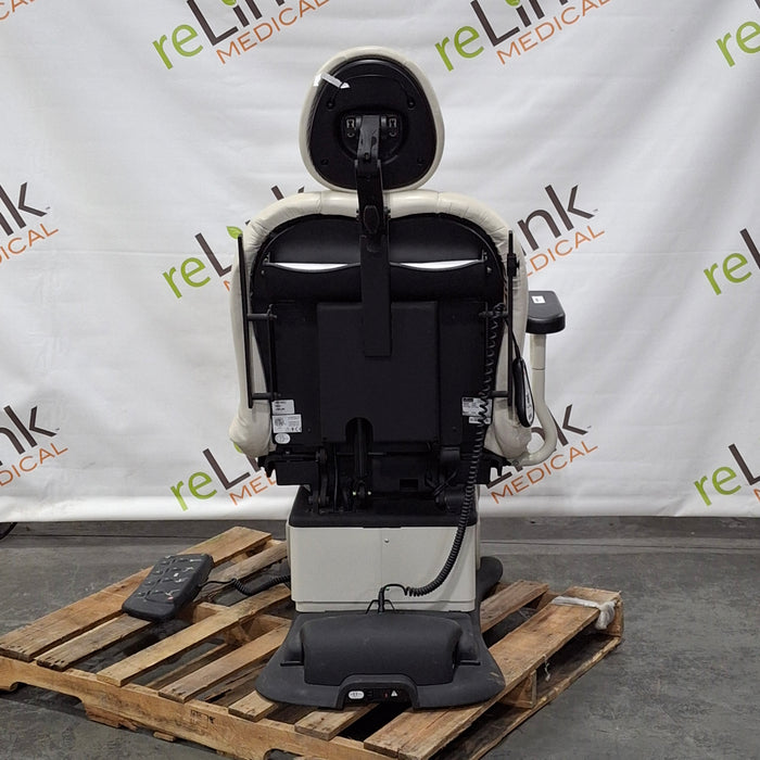 Midmark 630 Procedure Chair