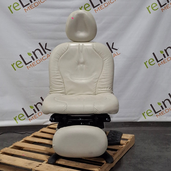 Midmark 630 Procedure Chair