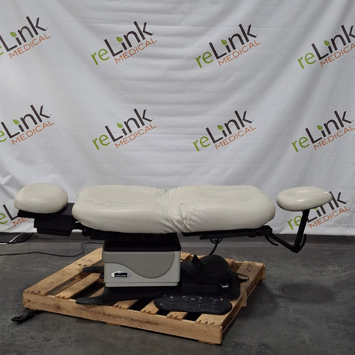 Midmark 630 Procedure Chair