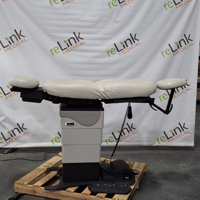 Midmark 630 Procedure Chair
