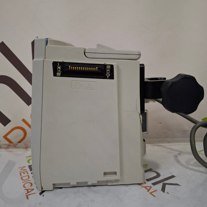 CareFusion Alaris 8015 Large Screen POC Infusion Pump