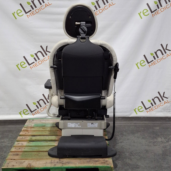 Midmark 630 Procedure Chair