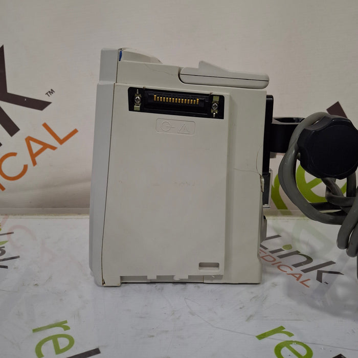 CareFusion Alaris 8015 Large Screen POC Infusion Pump