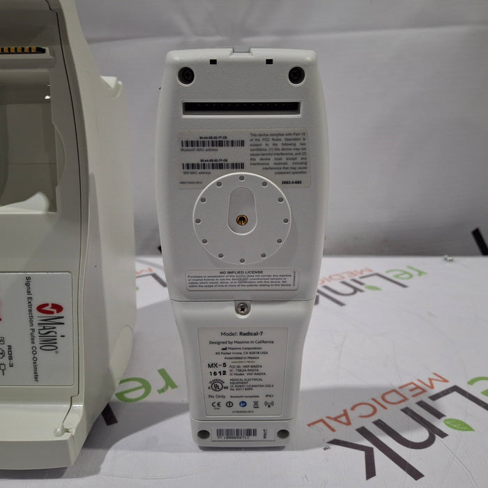 Masimo Radical 7 Pulse Oximeter w/ Base