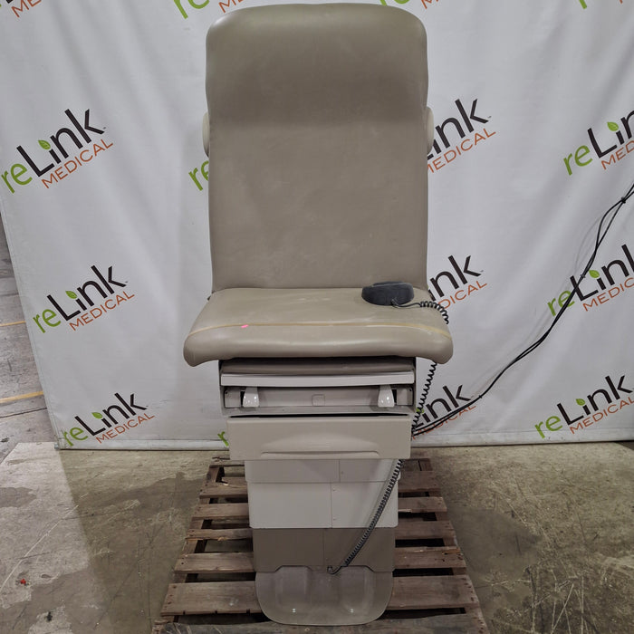 Midmark 223 Hi-Lo Power Barrier Free Procedure Exam Table