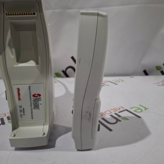 Masimo Radical 7 Pulse Oximeter w/ Base