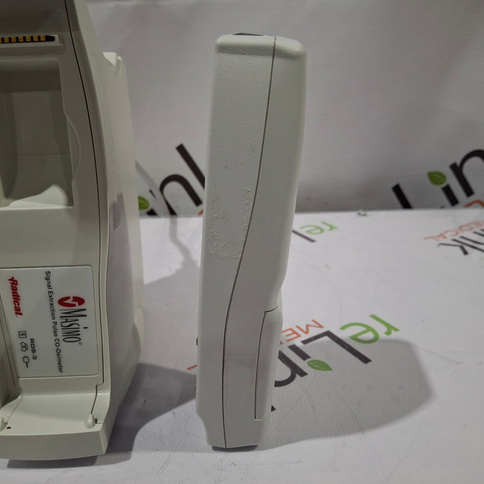 Masimo Radical 7 Pulse Oximeter w/ Base