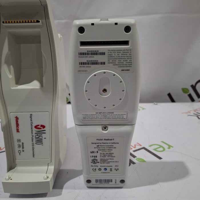 Masimo Radical 7 Pulse Oximeter w/ Base