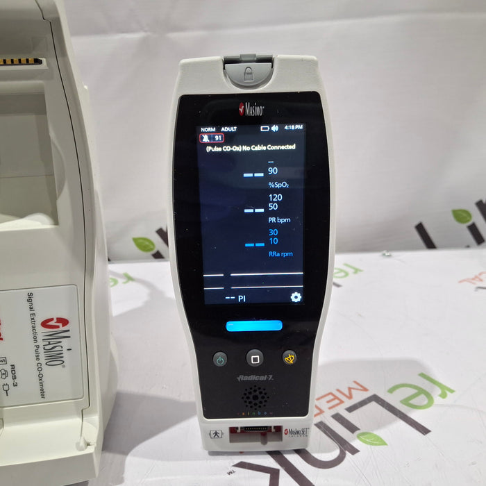 Masimo Radical 7 Pulse Oximeter w/ Base