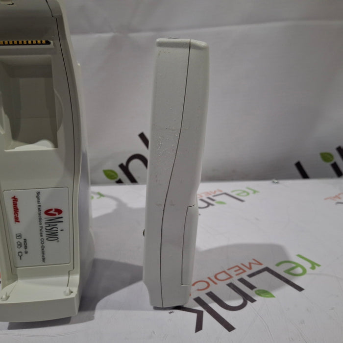 Masimo Radical 7 Pulse Oximeter w/ Base