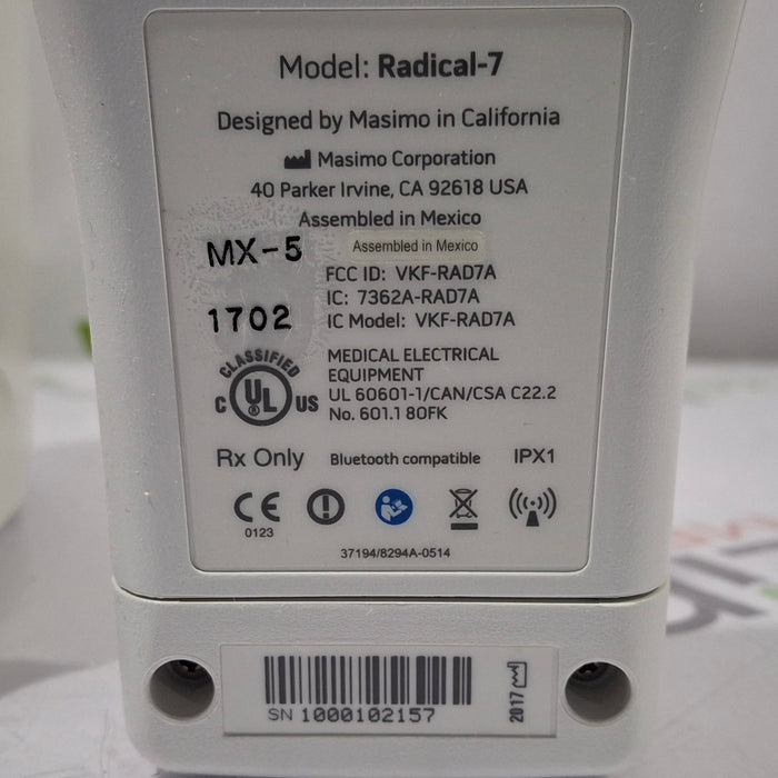 Masimo Radical 7 Pulse Oximeter w/ Base