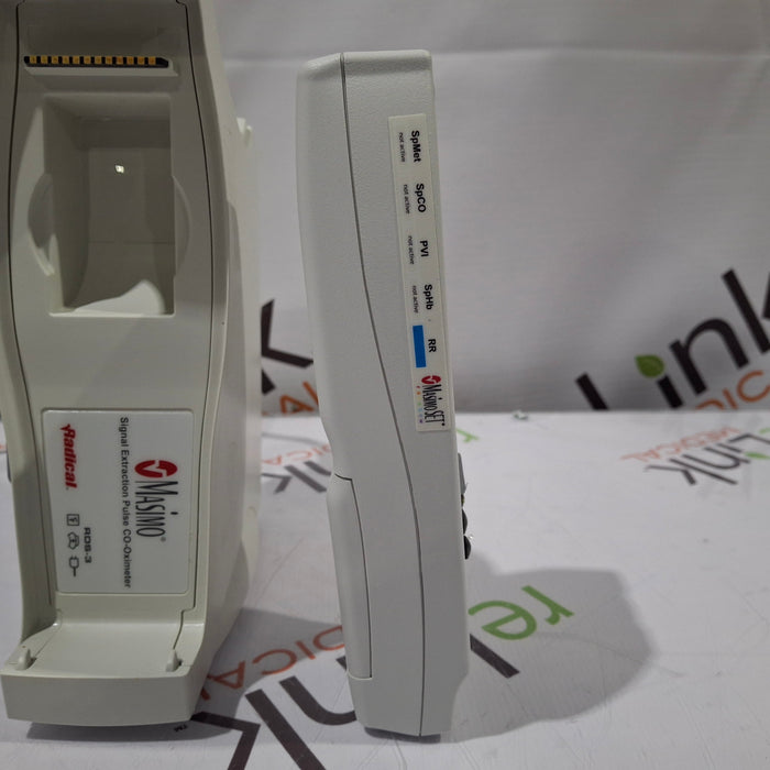 Masimo Radical 7 Pulse Oximeter w/ Base