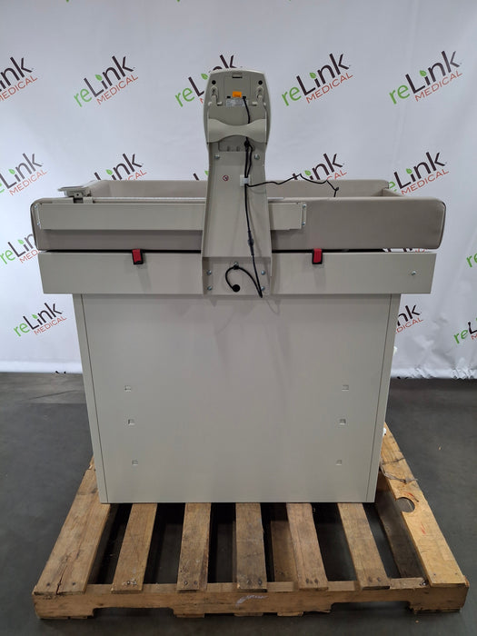 Midmark 640 Pediatric Exam Table