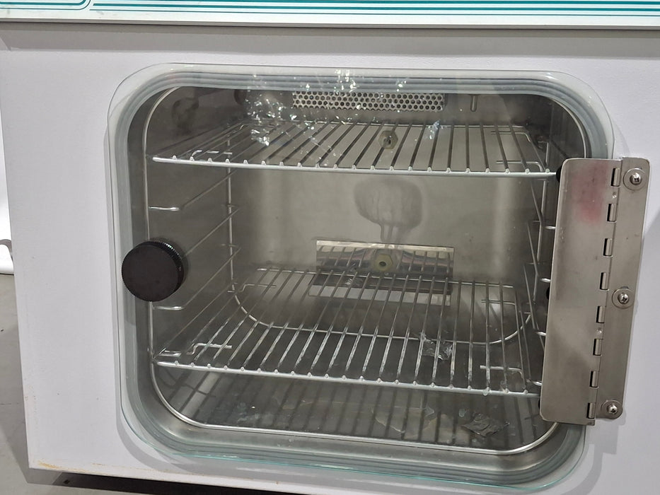 Lab-Line Barnstead 314 CO2 Incubator