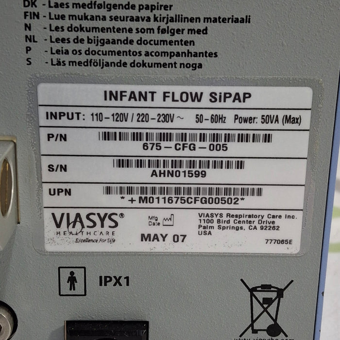 Viasys Healthcare Infant Flow SiPAP Ventilator