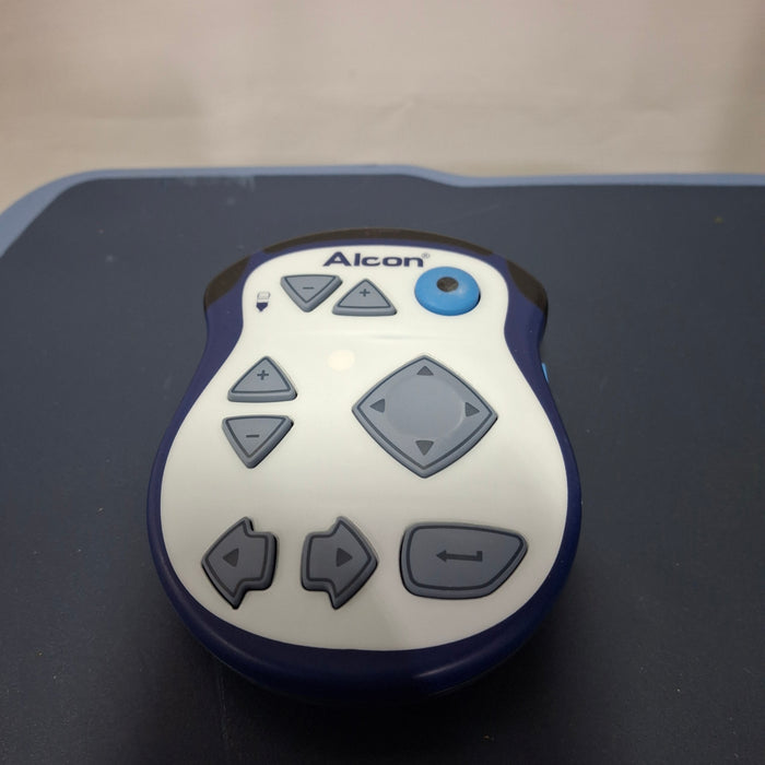 Alcon Laboratories Inc Infiniti w/ Ozil Phacoemulsifier