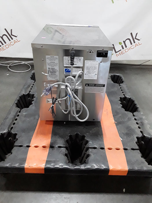 Pedigo Products, Inc. P-2110 Warming Cabinet