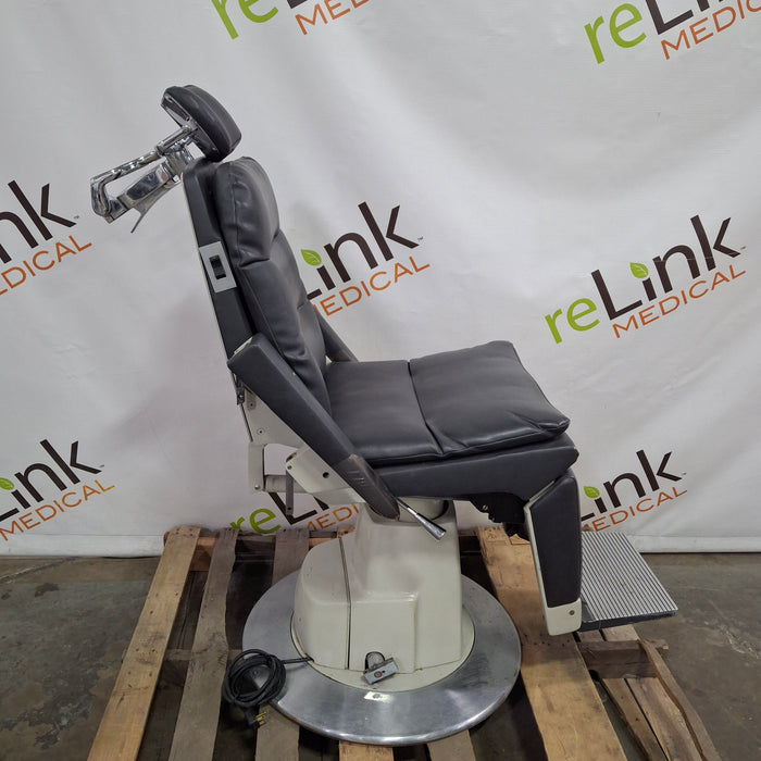 Reliance Medical Products, Inc. 880 Exam Chair